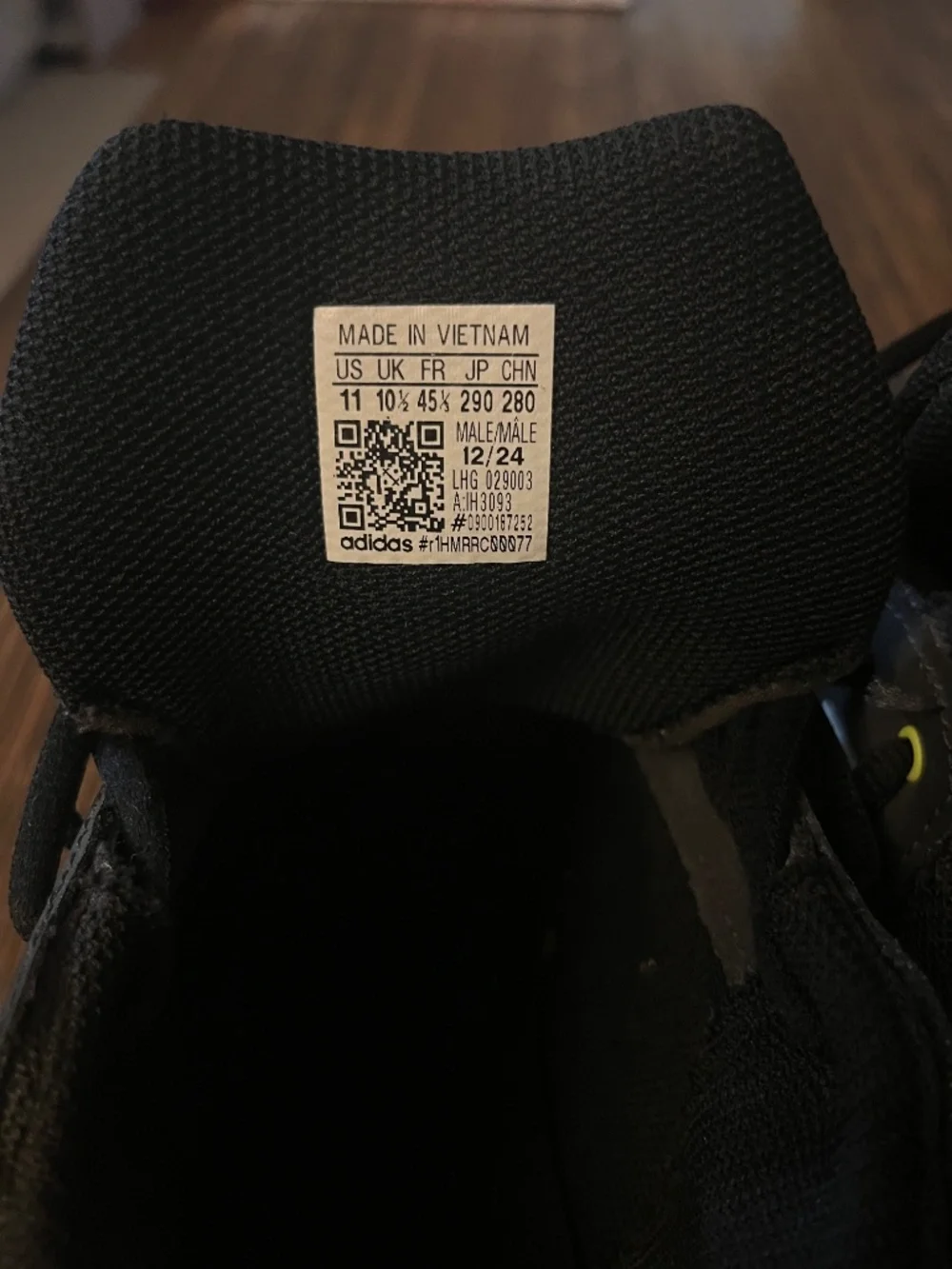 Adidas tennis shoes